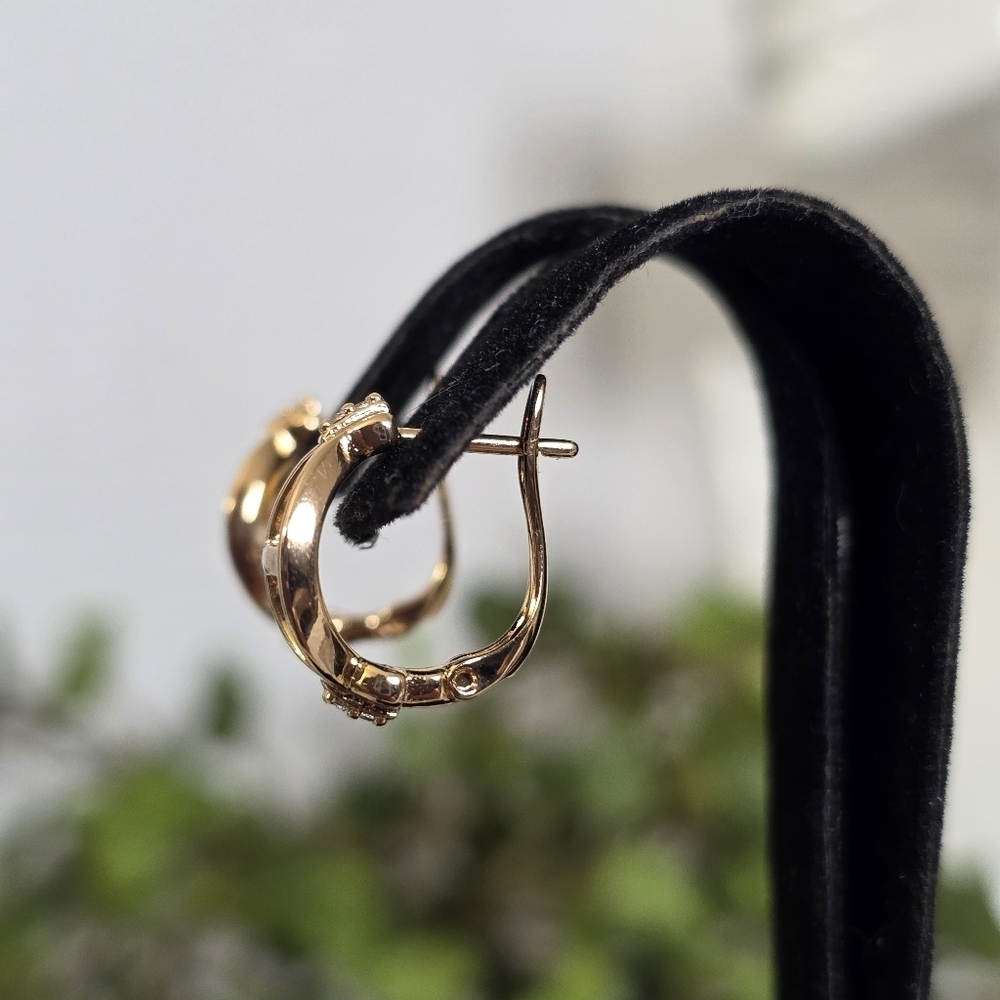 Small Rose Gold Filled D Ring Horsebit Hoop Earrings - Picture 6 of 9